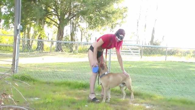 sexo bizarro fodas com animais cabeluda Mulher Transando Com Cachorro k9lady Bestiality woman having sex with animals Cachorro dá um nó na buceta da e engata o pinto até gozar