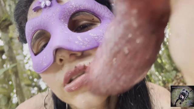 DVDs cabeluda sexo bizarro cavalo mete com força na buceta Zoofilia com uma loira gostosa pornografia animal mulher chupando a pica do cachorro