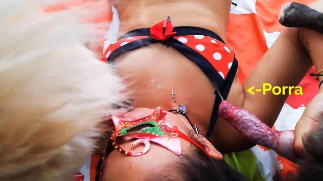 sexo bizarro dogbond pinto de cavalo Bestiality woman having sex with animals Zoofilia com uma loira gostosa Cachorro fodendo com uma loira muito gostosa Mulheres brasileiras trepam com garanhão