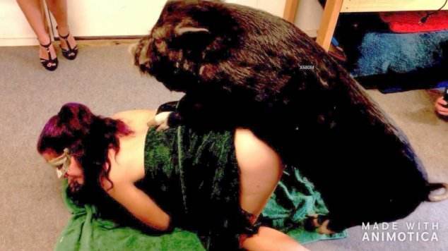 cachorro gozando cabeluda dogbond cavalo gozando na mulher Cachorro comendo o Cu da empregada Zoosection Assista pornografia de bestialidade gratuita